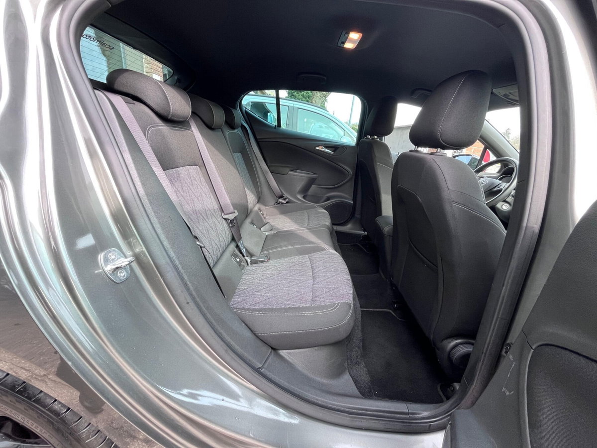 Opel Astra 1.5 CDTI 105 CV S&S 5 porte Business Elegance (10)