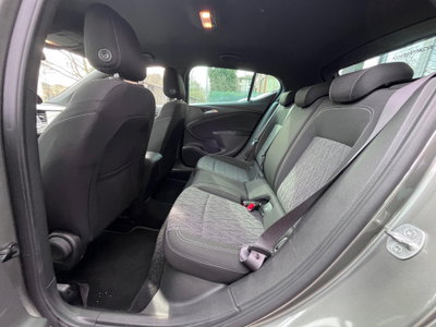 Opel Astra 1.5 CDTI 105 CV S&S 5 porte Business Elegance (9)