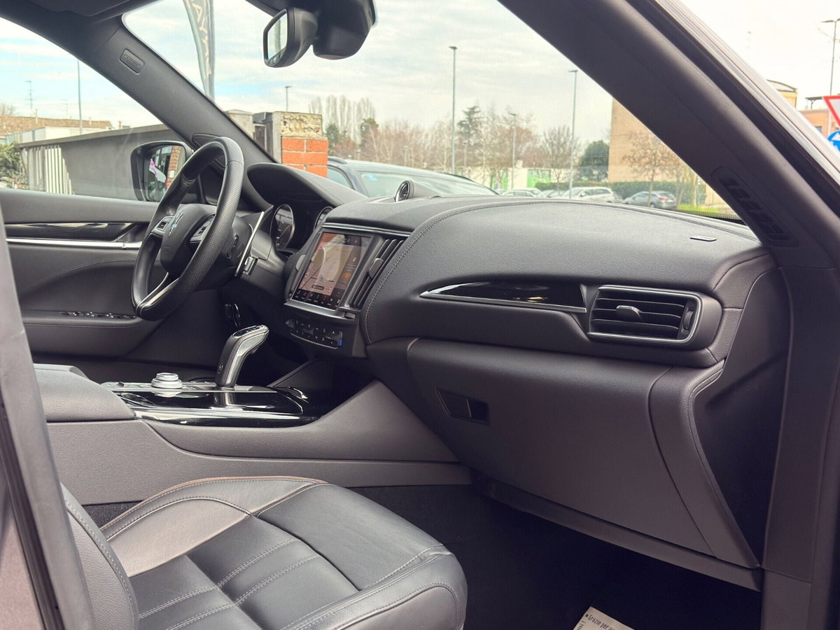 Maserati Levante Levante V6 430 CV AWD Modena (15)