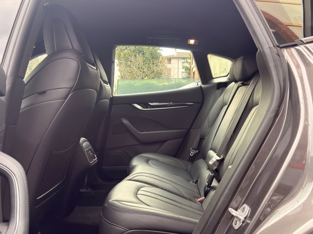 Maserati Levante Levante V6 430 CV AWD Modena (6)