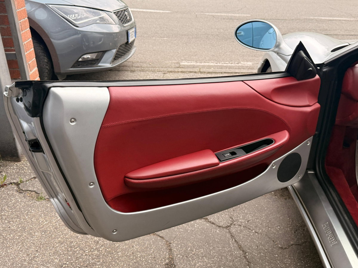 Ferrari 360 Coupé Modena F1 (16)