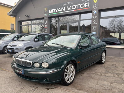Jaguar X-Type 2.5 V6 24V cat Executive usata