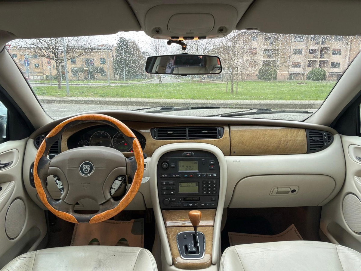 Jaguar X-Type 2.5 V6 24V cat Executive (11)