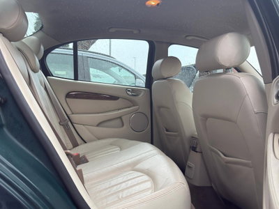 Jaguar X-Type 2.5 V6 24V cat Executive (12)