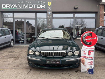Jaguar X-Type 2.5 V6 24V cat Executive (2)