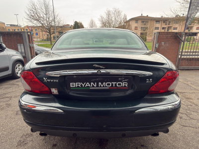 Jaguar X-Type 2.5 V6 24V cat Executive (4)