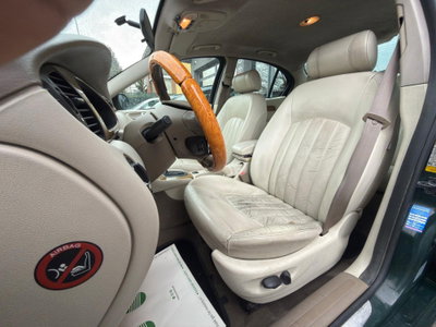 Jaguar X-Type 2.5 V6 24V cat Executive (8)