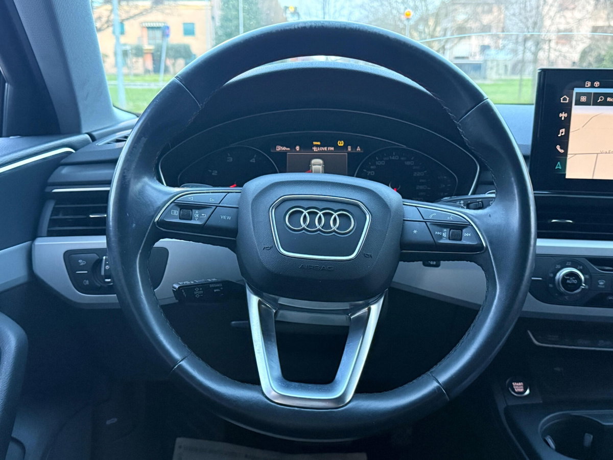 Audi A4 Avant 30 TDI/136 CV S tronic Business Advanced (12)