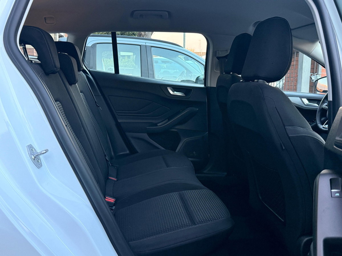 Ford Focus Station Wagon 1.5 EcoBlue 120 CV automatico SW Business (14)