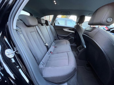 Audi A4 Avant 30 TDI/136 CV S tronic Business Advanced (10)