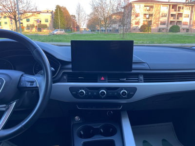Audi A4 Avant 30 TDI/136 CV S tronic Business Advanced (13)