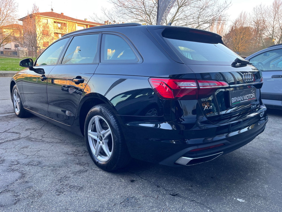 Audi A4 Avant 30 TDI/136 CV S tronic Business Advanced (3)