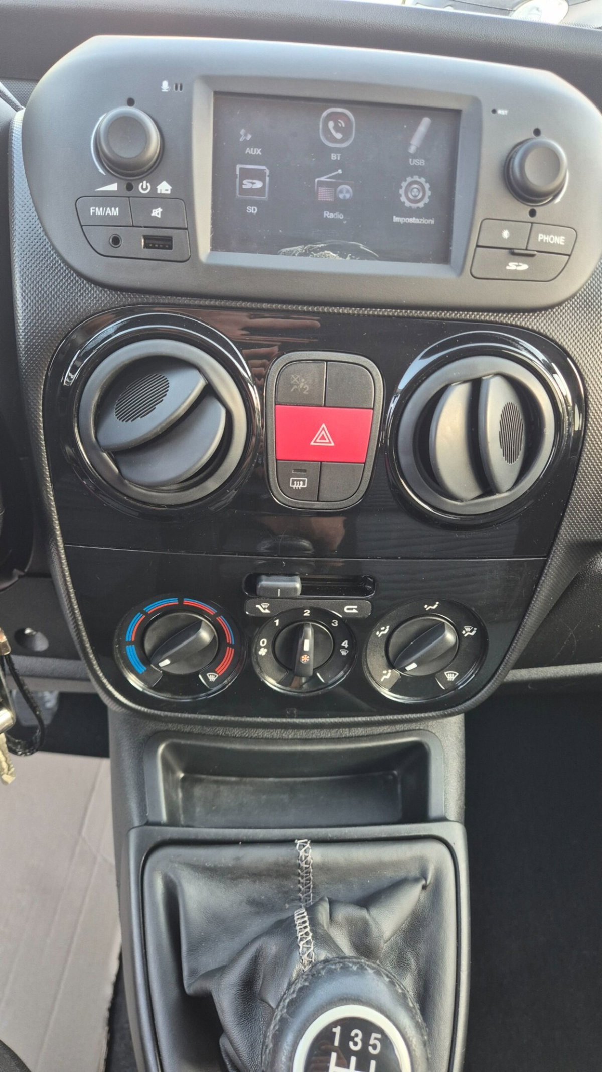 Fiat Qubo 1.3 MJT 80 CV Trekking (12)