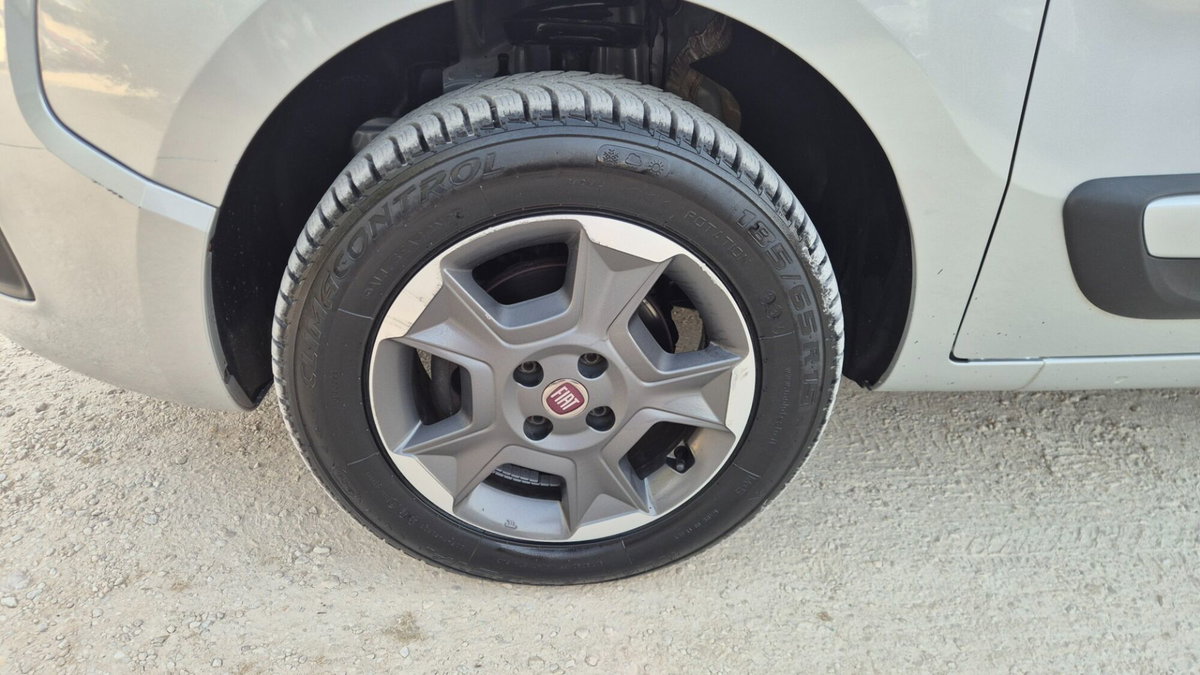Fiat Qubo 1.3 MJT 80 CV Trekking (5)