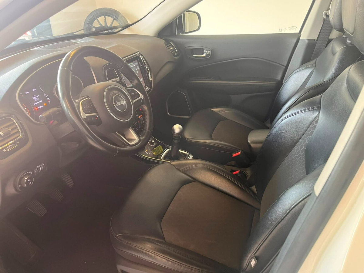 Jeep Compass 2.0 Multijet II aut. 4WD Limited (6)
