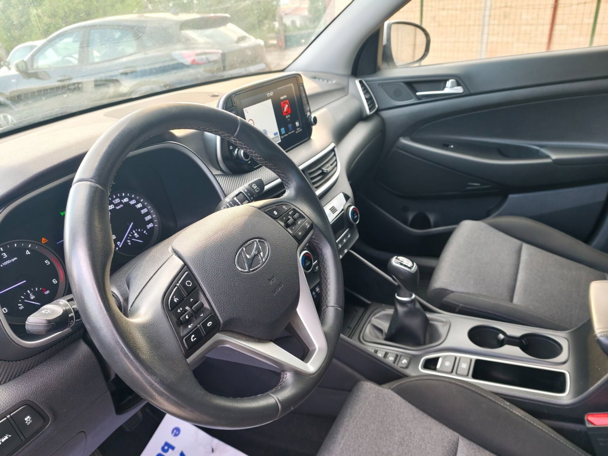 Hyundai Tucson 1.6 crdi Exellence Lounge Pack 2wd (13)
