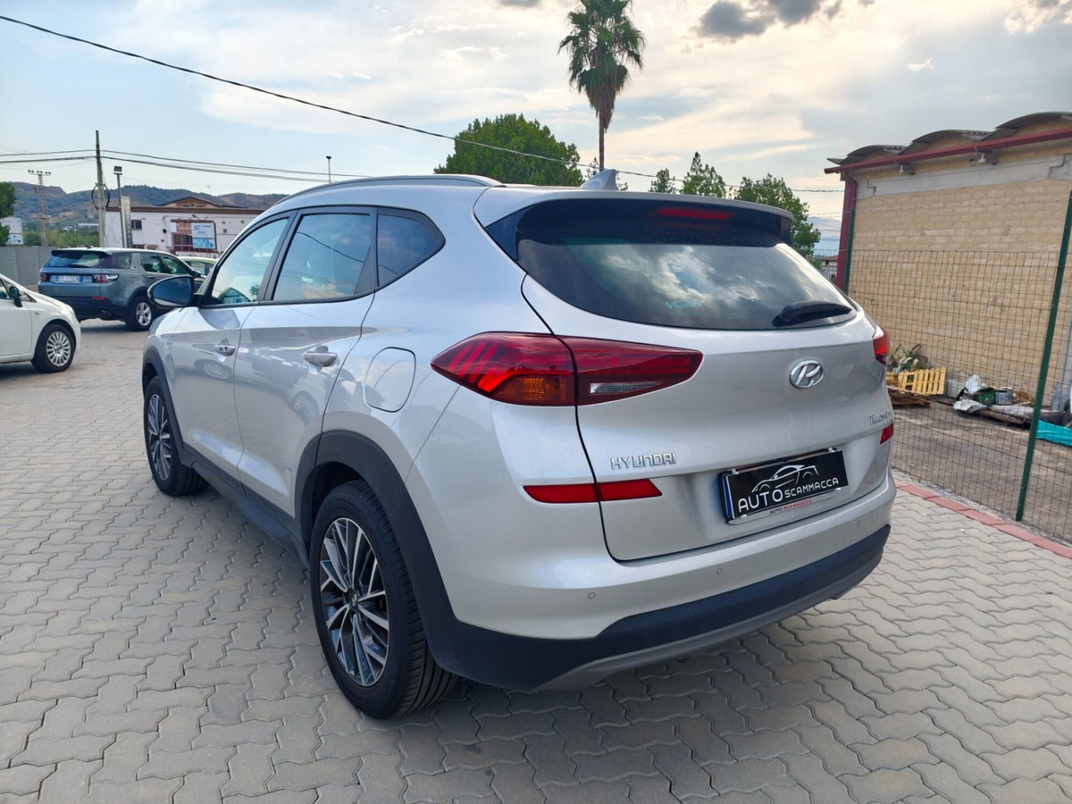 Hyundai Tucson 1.6 crdi Exellence Lounge Pack 2wd (6)