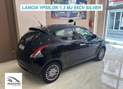 Lancia Ypsilon 1.3 MJT 16V 95 CV 5 porte S&S Silver (4)