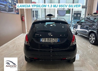 Lancia Ypsilon 1.3 MJT 16V 95 CV 5 porte S&S Silver (5)
