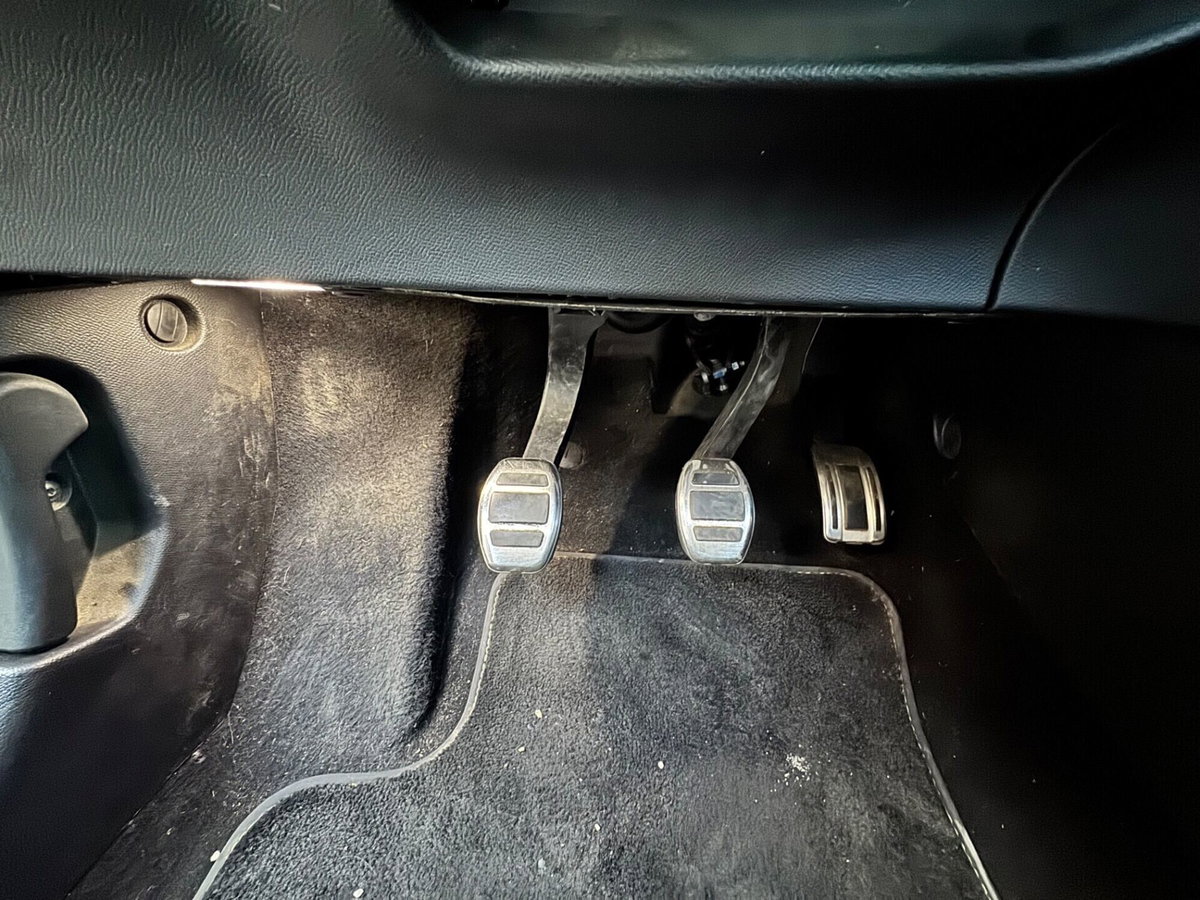 Peugeot 2008 BlueHDi 100 S&S GT Line (15)