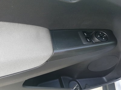 Ford Tourneo Courier 1.0 EcoBoost 100 CV Titanium (13)