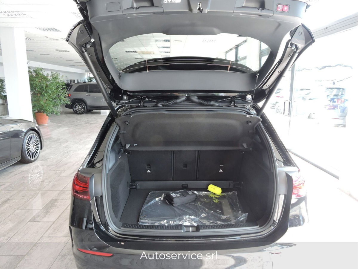 Mercedes-Benz Classe B 180 d AMG Line Premium Plus auto (6)