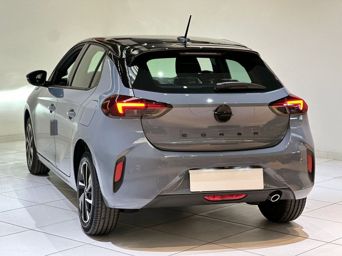 Opel Corsa 1.2 100 CV GS Line (4)