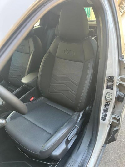 Jeep Avenger 1.2 turbo Summit fwd 100cv (16)