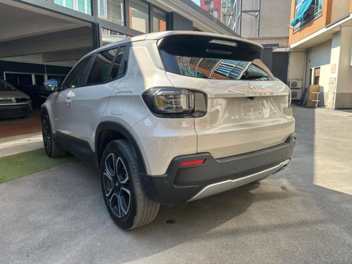 Jeep Avenger 1.2 turbo Summit fwd 100cv (6)