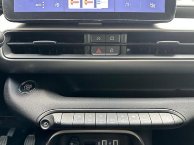 Jeep Avenger 1.2 turbo Summit fwd 100cv (17)