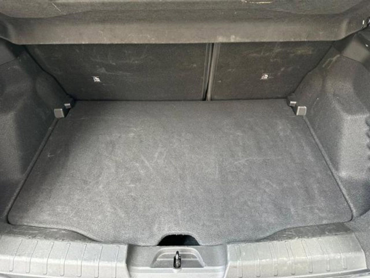 Jeep Avenger 1.2 turbo Summit fwd 100cv (20)