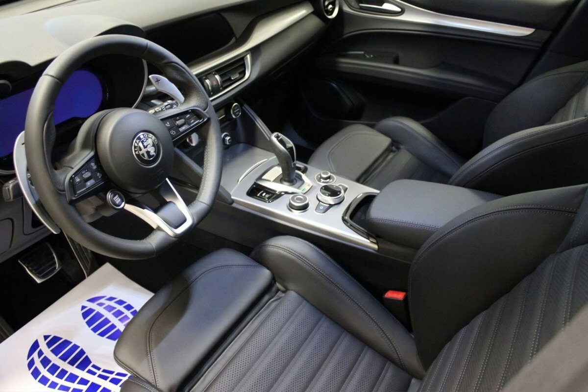 Alfa Romeo Stelvio Stelvio 2.2 Turbodiesel 210 CV AT8 Q4 Veloce (9)