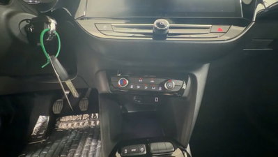 Opel Corsa 1.2 100 CV GS Line (11)