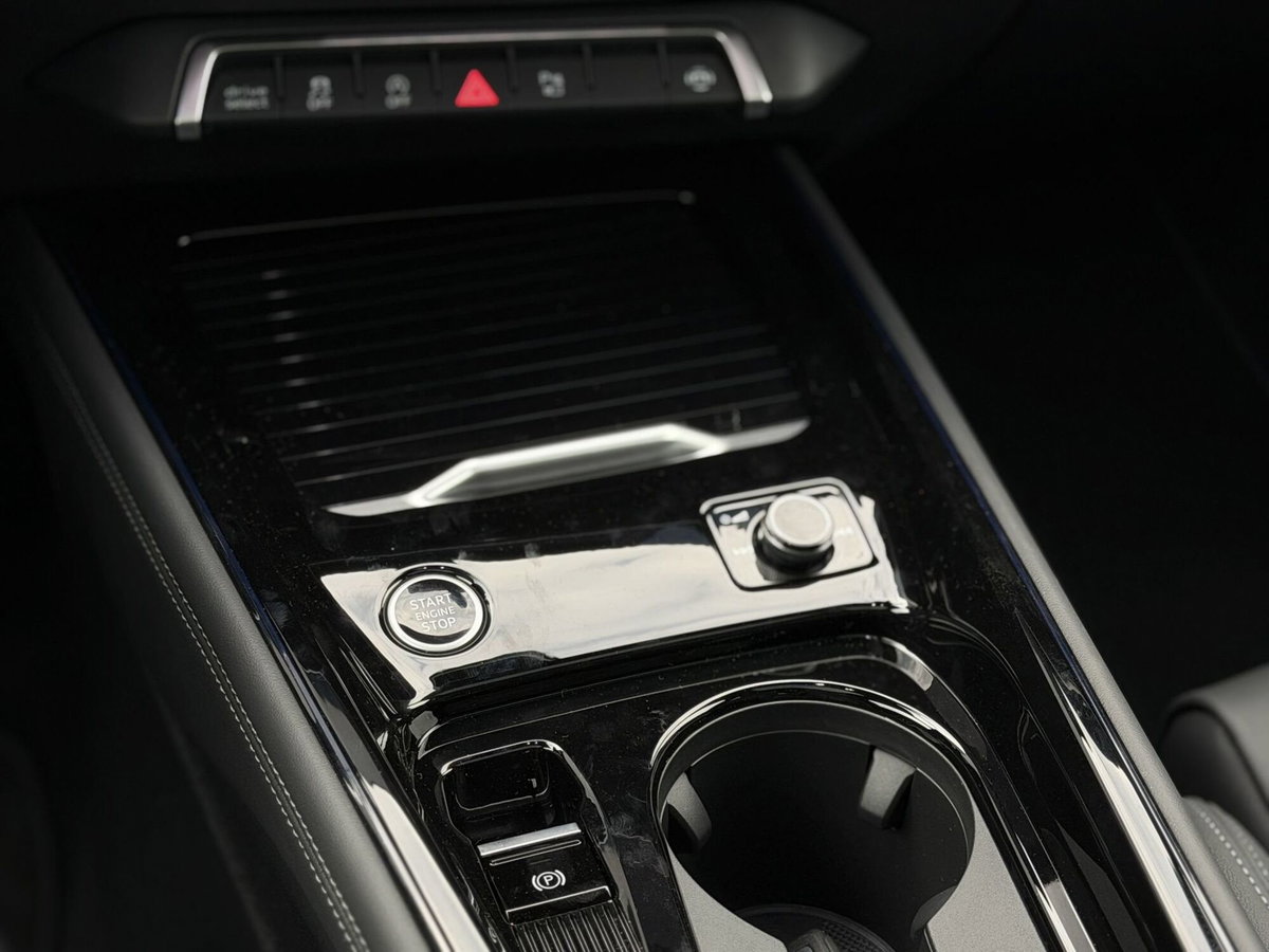 Audi Q3 Sportback 35 TDI S line edition (10)