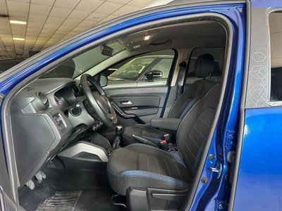 Dacia Duster 1.0 TCe 100 CV ECO-G 4x2 15th Anniversary (6)