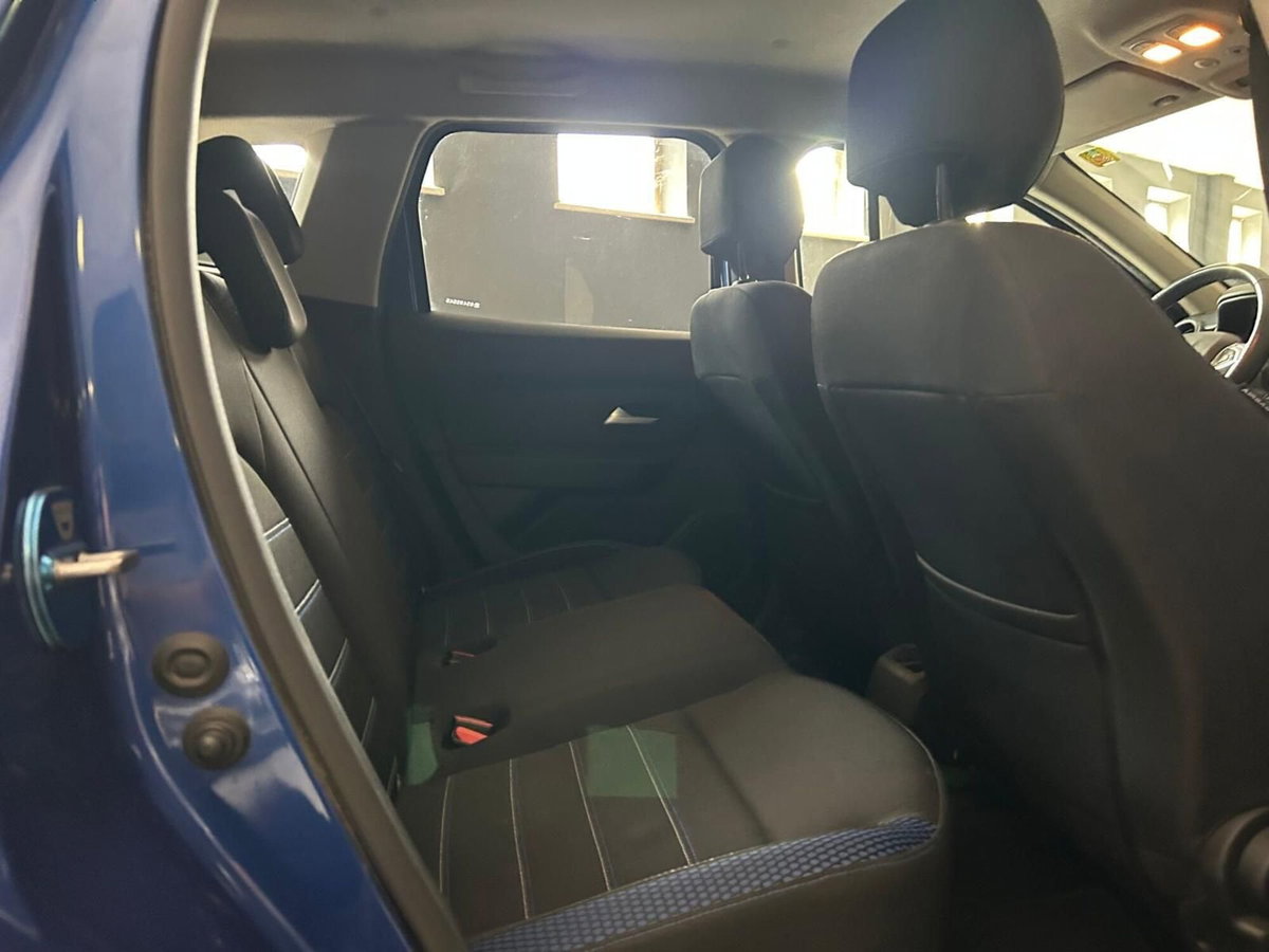 Dacia Duster 1.0 TCe 100 CV ECO-G 4x2 15th Anniversary (8)