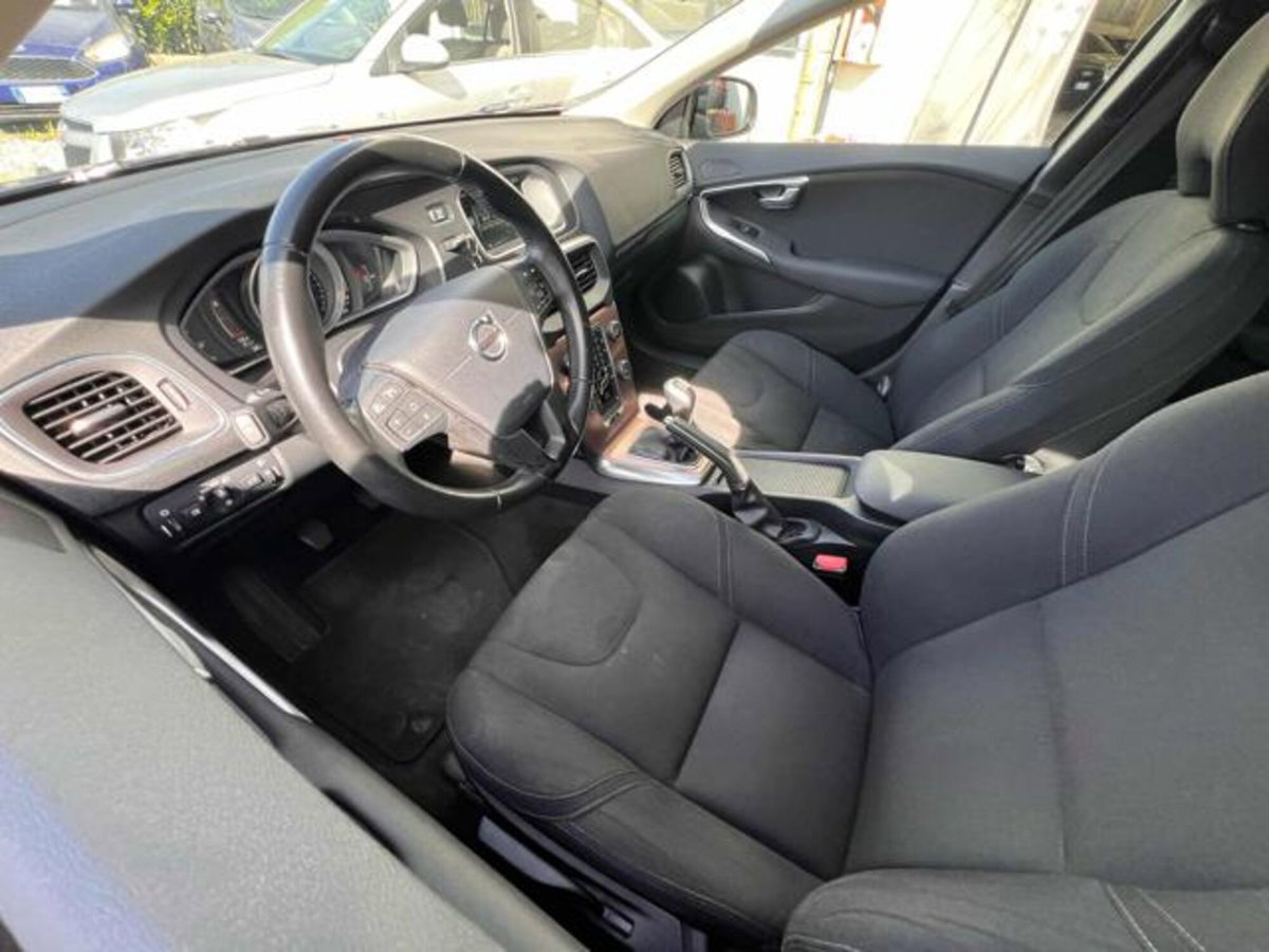 Volvo V40 Cross Country D2 Business (7)