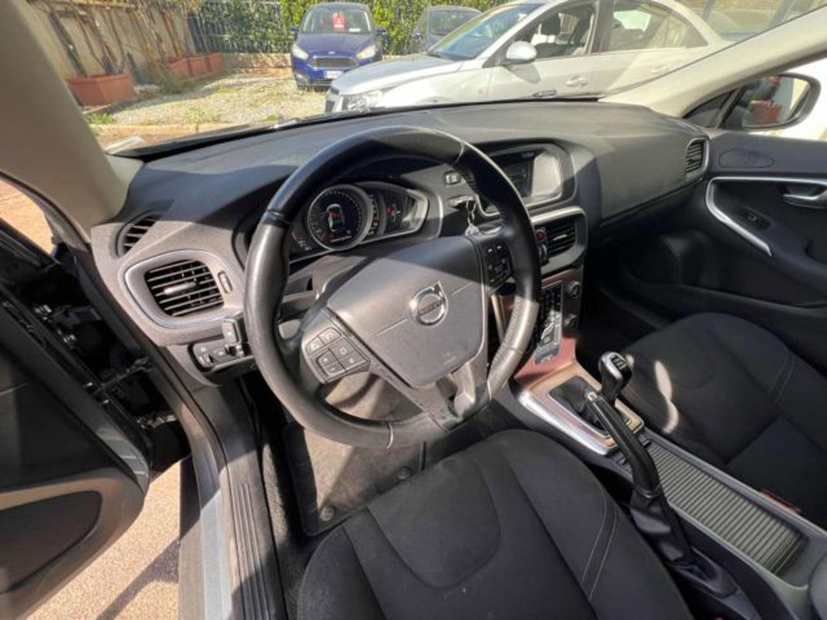 Volvo V40 Cross Country D2 Business (8)