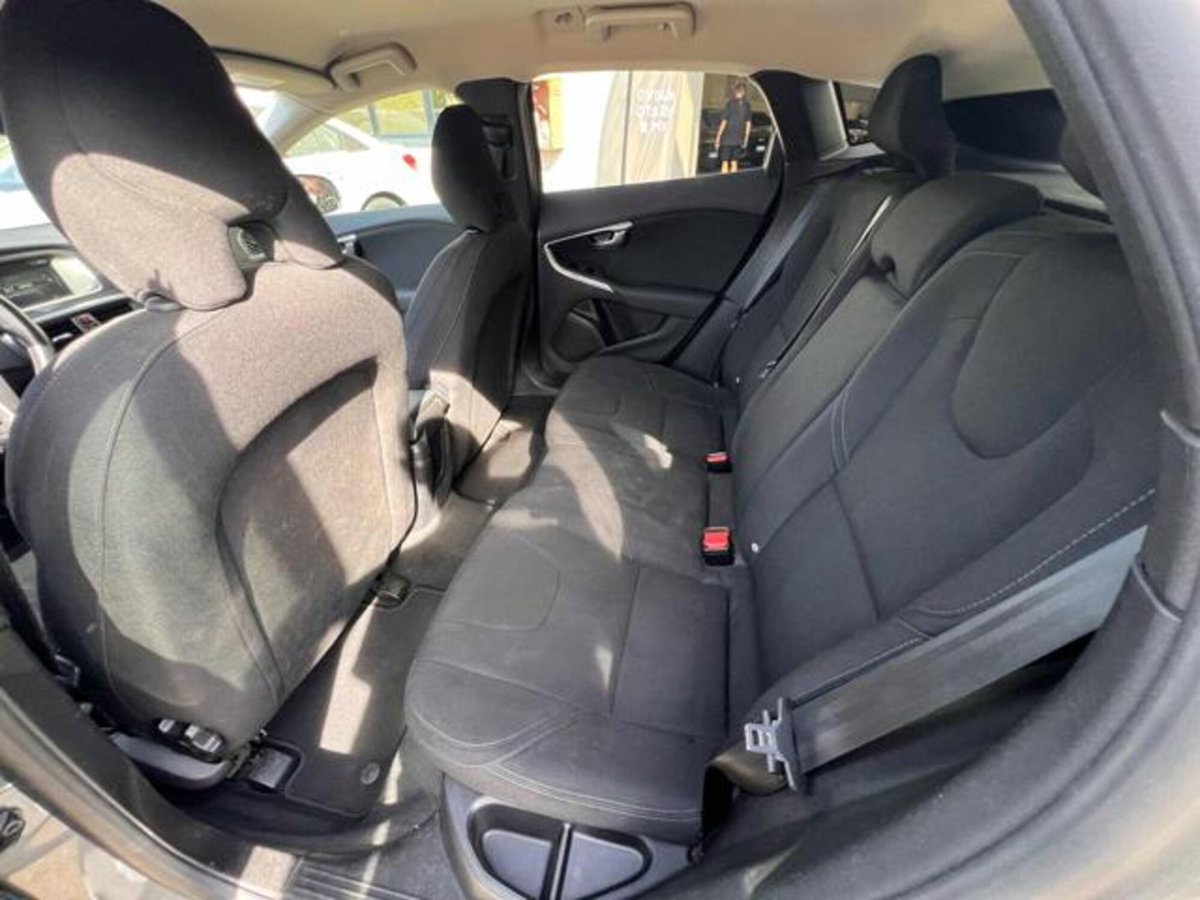 Volvo V40 Cross Country D2 Business (9)