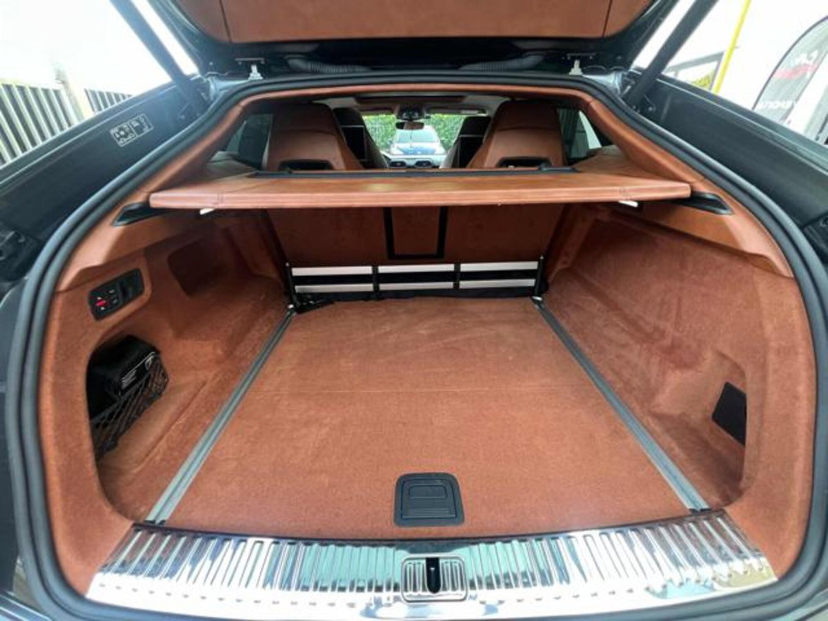 Lamborghini Urus 4.0 (18)