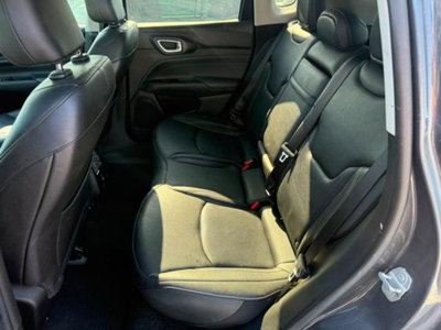 Jeep Compass 1.3 T4 240CV PHEV AT6 4xe S (13)
