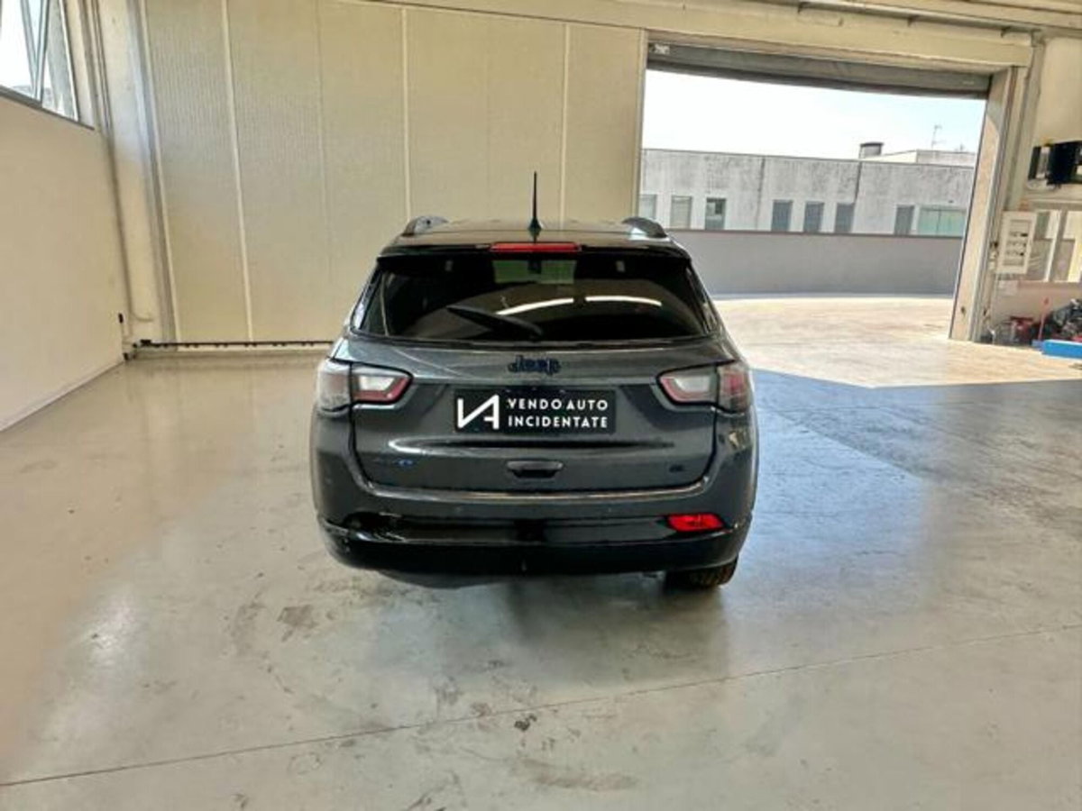 Jeep Compass 1.3 T4 240CV PHEV AT6 4xe S (6)