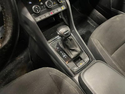 Skoda Karoq 2.0 TDI EVO SCR 115 CV DSG Executive (17)