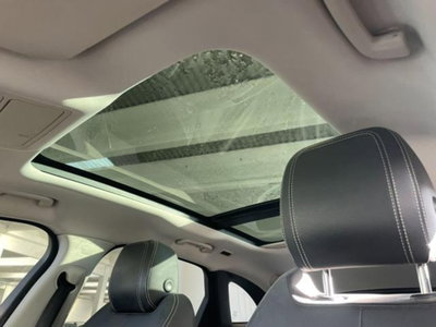 Jaguar F-Pace 2.0 D 180 CV AWD Portfolio (16)