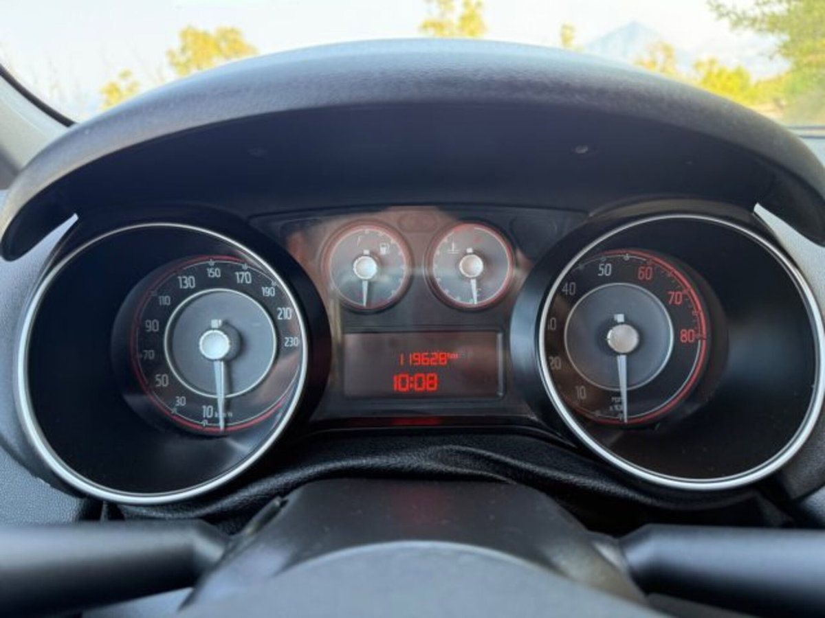 Fiat Punto 1.2 8V 5 porte Lounge (14)
