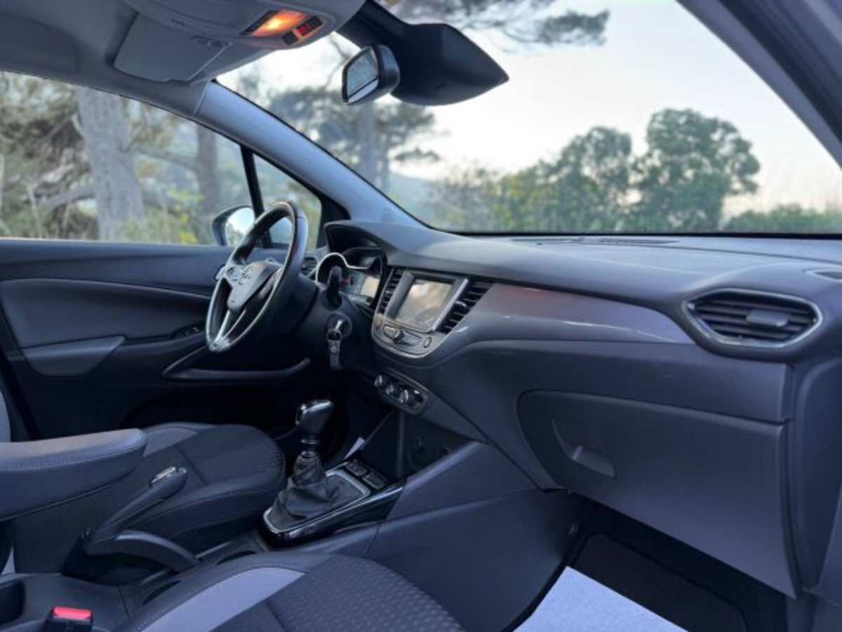 Opel Crossland X 1.5 ECOTEC D 102 CV Start&Stop Ultimate (18)