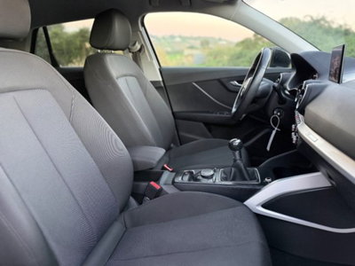 Audi Q2 Q2 30 TDI Identity Black (17)