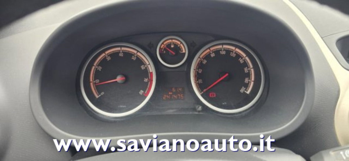 Opel Corsa 1.2 80CV 5 porte GPL-TECH Club (8)