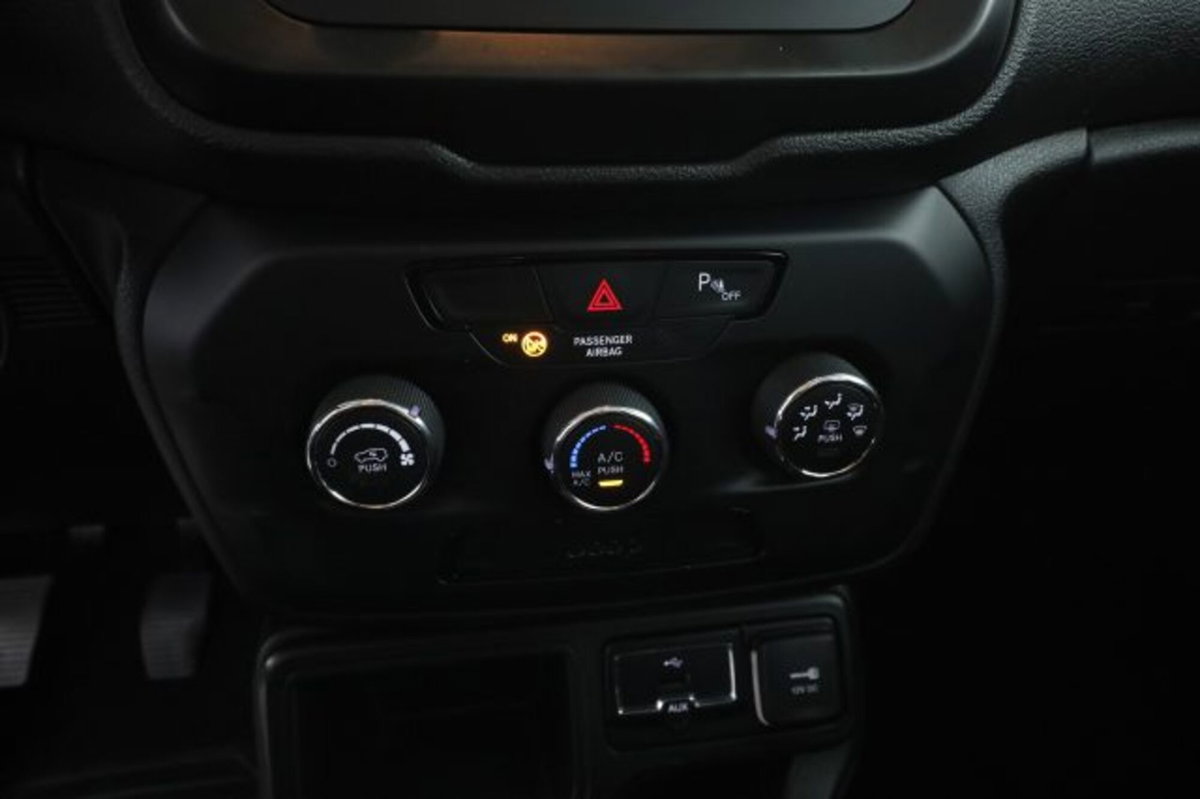 Jeep Renegade 1.4 T-Jet 120 CV GPL Longitude (18)