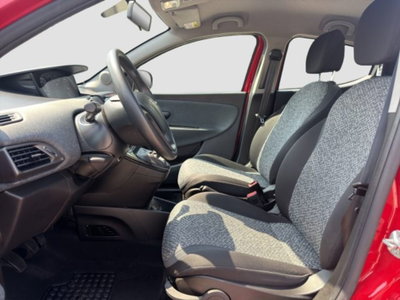 Lancia Ypsilon 1.0 FireFly 5 porte S&S Hybrid Silver Plus (10)